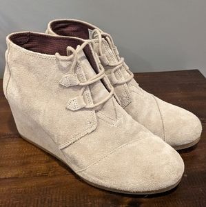 Women's size 11 Toms wedges